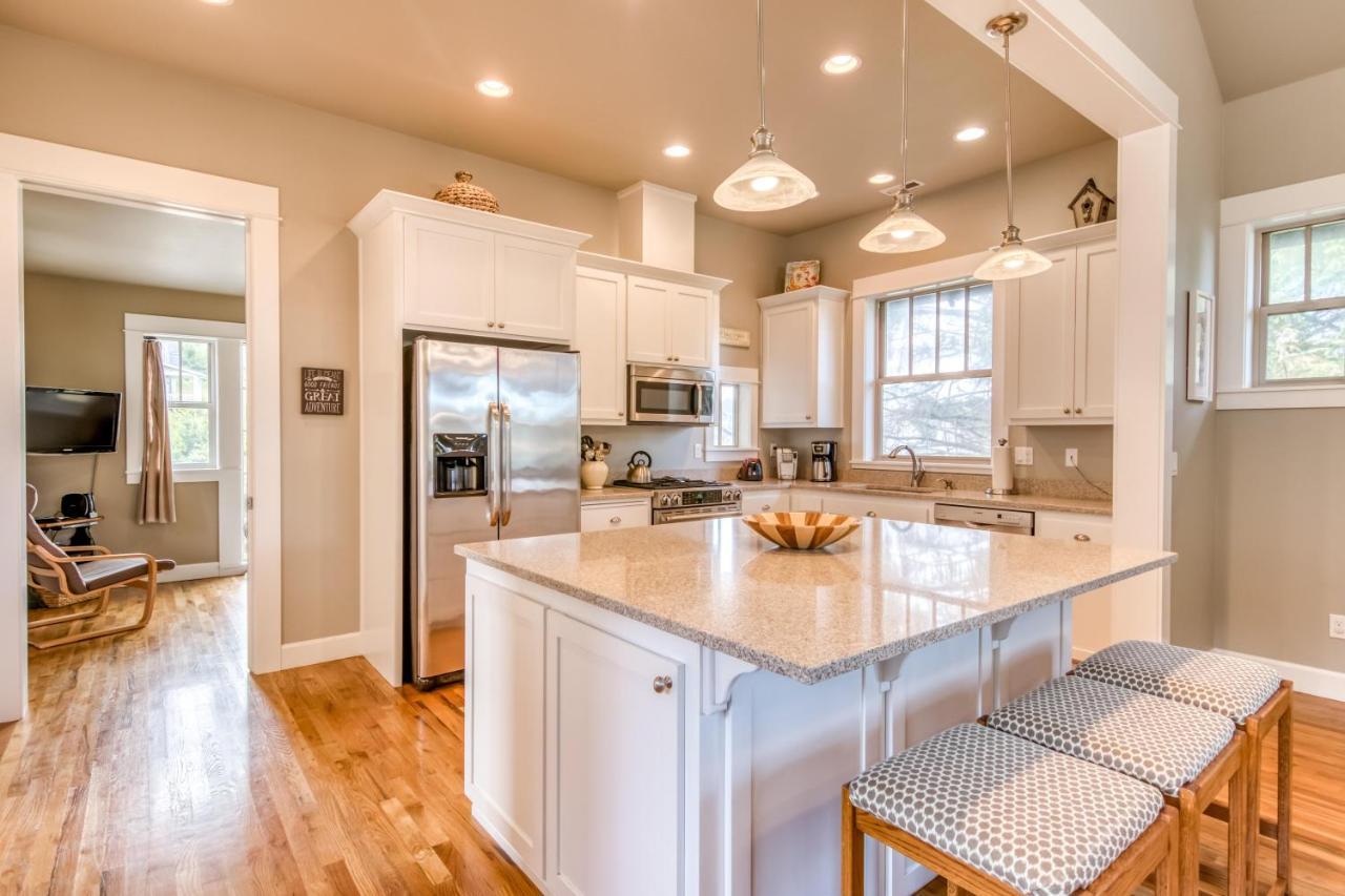 Cascade Cottage Lincoln City Dış mekan fotoğraf
